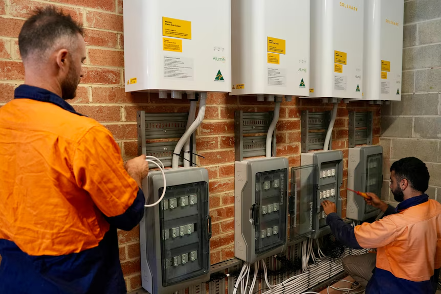 ABC: New measures to make it cheaper to add solar panels to NSW apartment blocks